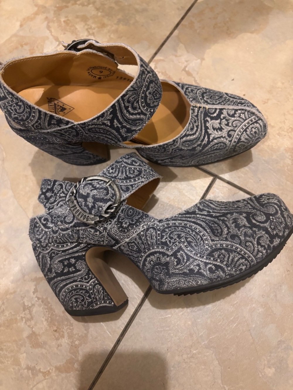John Fluevog Prepare Guide Blue and White Paisley Mary Jane Slingback 9 - Picture 2 of 6